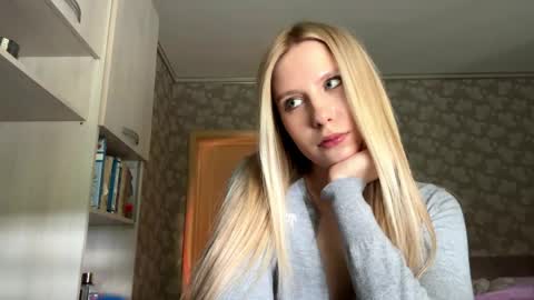 Sofia online show from 05/28/26, 07:05