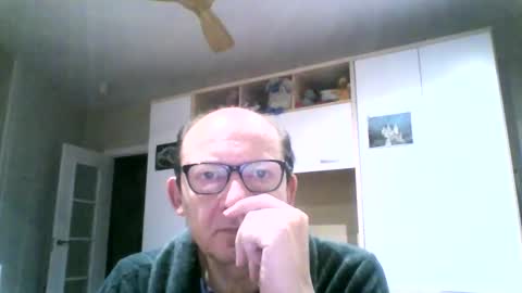 Snapshot of serrano49 chatting on 12/29/24, 02:27 serrano49 online show from 12/29/24, 02:27