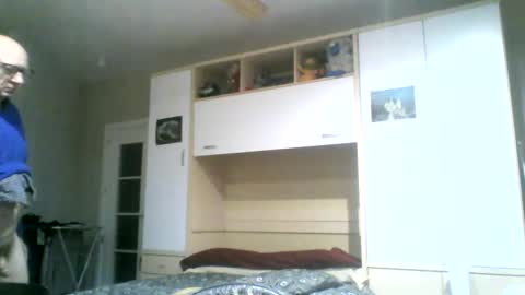 Snapshot of serrano49 chatting on 01/20/25, 01:39 serrano49 online show from 01/20/25, 01:39