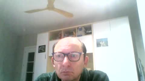 Snapshot of serrano49 chatting on 12/19/25, 02:29 serrano49 online show from 12/19/25, 02:29