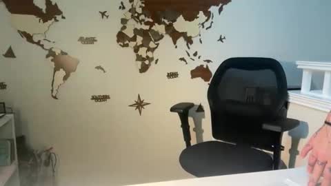 Snapshot of servegoddesszara chatting on 11/19/25, 04:40 servegoddesszara online show from 11/19/25, 04:40