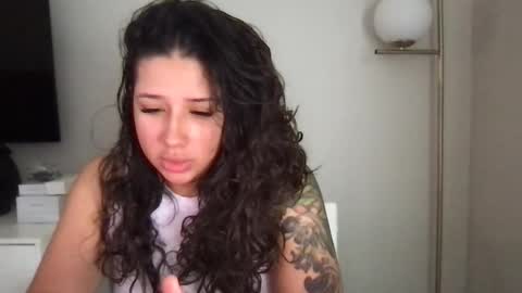 Snapshot of servexely chatting on 02/24/26, 07:01 servexely online show from 02/24/26, 07:01