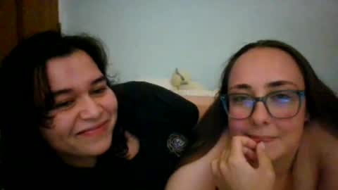 Snapshot of sesbianlex69 chatting on 07/02/26, 04:40 sesbianlex69 online show from 07/02/26, 04:40