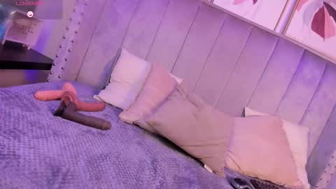 Seshat online show from 10/31/25, 04:35