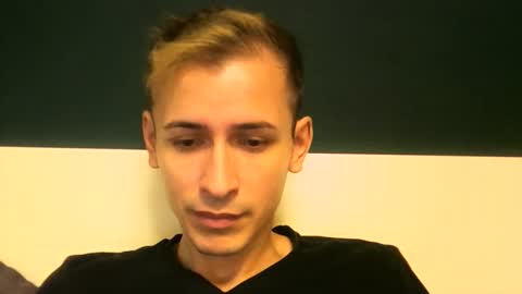 Snapshot of sesinha69 chatting on 11/12/25, 08:04 Sesinha online show from 11/12/25, 08:04