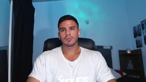 Snapshot of setth_king chatting on 01/15/25, 01:09 Setth King online show from 01/15/25, 01:09