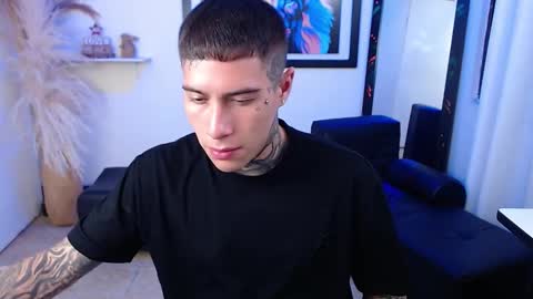 Snapshot of setthomas chatting on 09/08/25, 09:58 Thomas online show from 09/08/25, 09:58