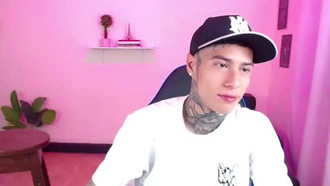 Snapshot of setthomas chatting on 10/09/25, 02:37 Thomas online show from 10/09/25, 02:37