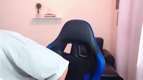 Snapshot of setthomas chatting on 12/01/25, 03:06 Thomas online show from 12/01/25, 03:06