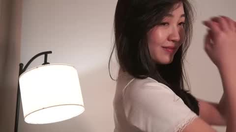 Snapshot of seulbi chatting on 03/08/25, 03:24 Sana online show from 03/08/25, 03:24