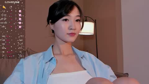 Snapshot of seulbi chatting on 09/28/25, 04:01 Sana online show from 09/28/25, 04:01