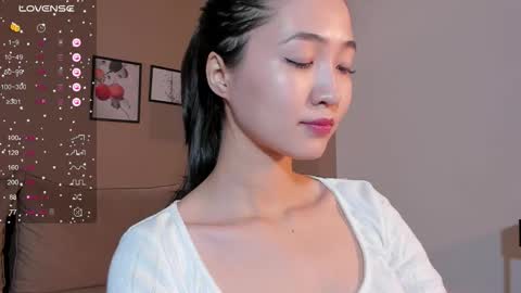 Snapshot of seulbi chatting on 10/21/25, 04:19 Sana online show from 10/21/25, 04:19