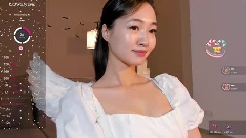 Snapshot of seulbi chatting on 10/31/25, 10:49 Sana online show from 10/31/25, 10:49