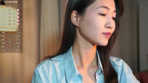 Snapshot of seulbi chatting on 11/22/25, 02:49 Sana online show from 11/22/25, 02:49