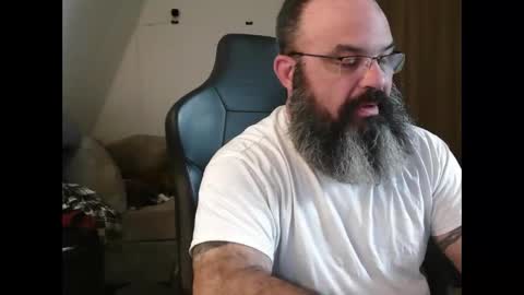 Snapshot of seveninchrichard chatting on 12/20/25, 02:40 Seven online show from 12/20/25, 02:40