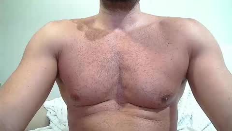 Snapshot of sex_machine_19 chatting on 09/27/25, 08:41 SEX MACHINE 19 online show from 09/27/25, 08:41