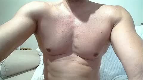 SEX MACHINE 19 online show from 06/11/26, 09:40