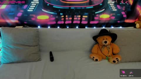 Snapshot of sex_pride chatting on 12/05/24, 08:44 Leyila Johnnyn online show from 12/05/24, 08:44