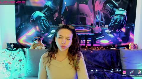 Snapshot of sex_pride chatting on 12/25/24, 11:42 Leyila Johnnyn online show from 12/25/24, 11:42