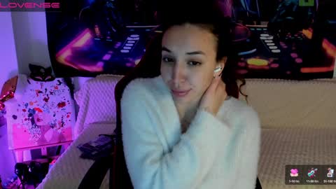 Snapshot of sex_pride chatting on 01/13/25, 11:49 Leyila Johnnyn online show from 01/13/25, 11:49