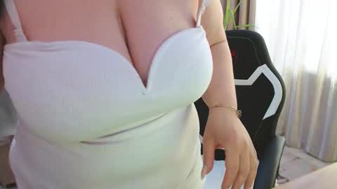 Roxy Kate Mary Alex Arnold online show from 01/09/26, 10:07