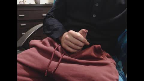 Snapshot of sexandsexy1999 chatting on 12/20/25, 03:24 Daniel Taylor online show from 12/20/25, 03:24