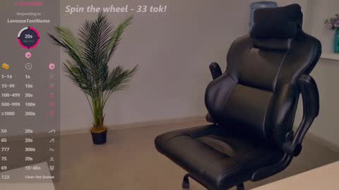 Snapshot of sexberry_ chatting on 02/03/25, 10:47 Melissa online show from 02/03/25, 10:47