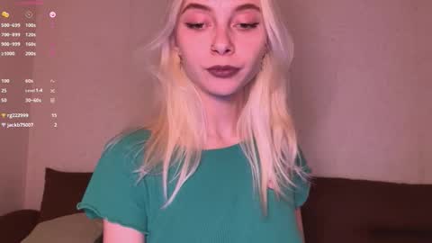 Dina online show from 12/02/25, 12:27