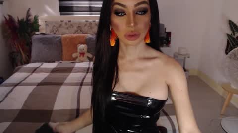 Snapshot of sexenchantresstgirl chatting on 12/09/24, 12:45 Mistress Maria online show from 12/09/24, 12:45