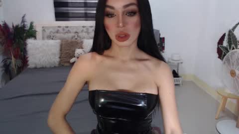 Snapshot of sexenchantresstgirl chatting on 01/29/25, 11:56 Mistress Maria online show from 01/29/25, 11:56