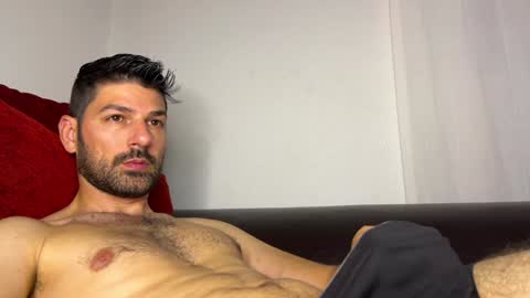 Snapshot of sexfriendch chatting on 12/22/24, 04:06 Lucenzo  online show from 12/22/24, 04:06