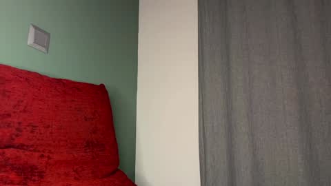 Snapshot of sexfriendch chatting on 01/27/25, 05:25 Lucenzo  online show from 01/27/25, 05:25