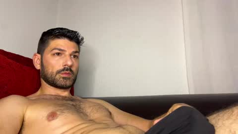 Snapshot of sexfriendch chatting on 02/18/25, 01:10 Lucenzo  online show from 02/18/25, 01:10