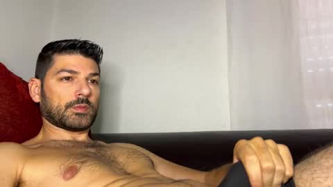 Snapshot of sexfriendch chatting on 10/13/25, 07:30 Lucenzo  online show from 10/13/25, 07:30