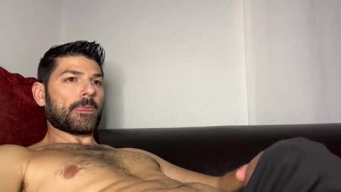Snapshot of sexfriendch chatting on 10/24/25, 02:41 Lucenzo  online show from 10/24/25, 02:41