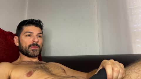 Lucenzo  online show from 11/18/25, 09:03