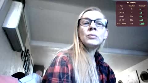 Snapshot of sexi69bigirl chatting on 02/18/26, 10:39 sexi69bigirl online show from 02/18/26, 10:39