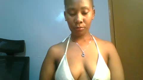 Snapshot of sexie_curvie chatting on 02/13/25, 03:50 Maggie online show from 02/13/25, 03:50