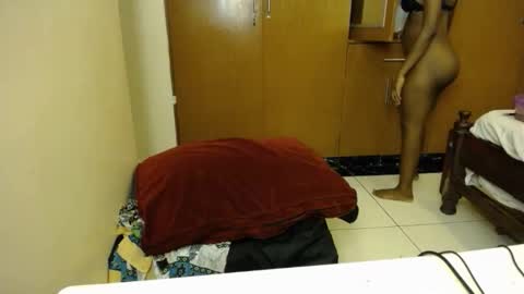 Snapshot of sexie_desire chatting on 02/23/26, 08:06 Mari online show from 02/23/26, 08:06