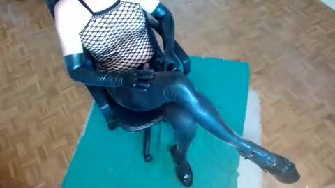 Christina Stacy online show from 04/11/26, 09:46