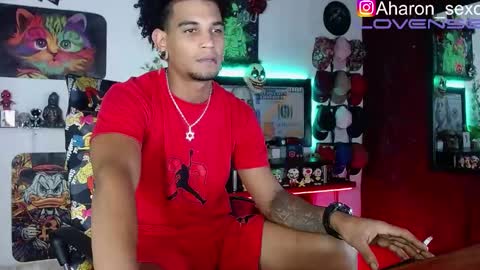 Aharon  ravelo online show from 10/19/25, 04:46