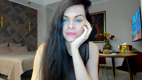 Snapshot of sexqueen1111 chatting on 12/01/25, 12:32 sexqueen1111 online show from 12/01/25, 12:32