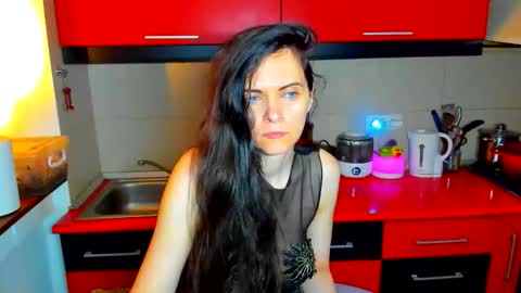 Snapshot of sexqueen1111 chatting on 12/14/25, 07:18 sexqueen1111 online show from 12/14/25, 07:18