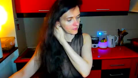 Snapshot of sexqueen1111 chatting on 12/16/25, 09:09 sexqueen1111 online show from 12/16/25, 09:09