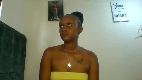 Snapshot of sexsy_sally chatting on 12/17/24, 08:01 sexsysally online show from 12/17/24, 08:01