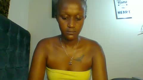 Snapshot of sexsy_sally chatting on 12/22/24, 04:27 sexsysally online show from 12/22/24, 04:27