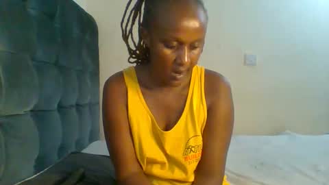 Snapshot of sexsy_sally chatting on 02/16/26, 07:32 sexsysally online show from 02/16/26, 07:32