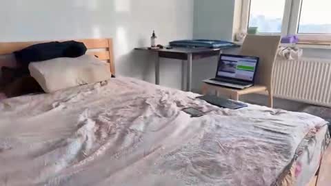 NIKKI KATE LIZA AND BOYS online show from 10/20/25, 01:00