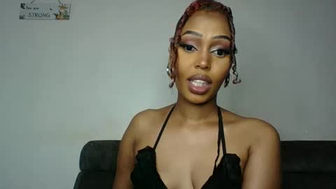 Snapshot of sexttiana_ebony chatting on 03/25/26, 01:17 sexttiana_ebony online show from 03/25/26, 01:17