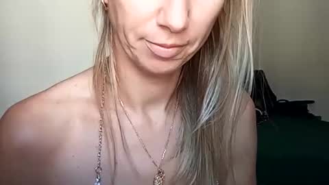 Snapshot of sexualangel chatting on 09/18/25, 07:32 Verona online show from 09/18/25, 07:32